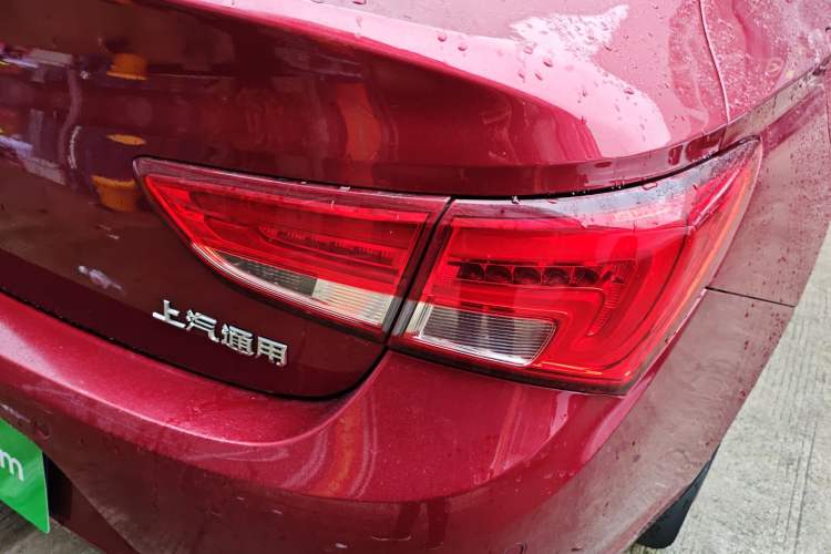 Used Buick Verano 2019 Sedan 20T Dual-Clutch Leading Model
