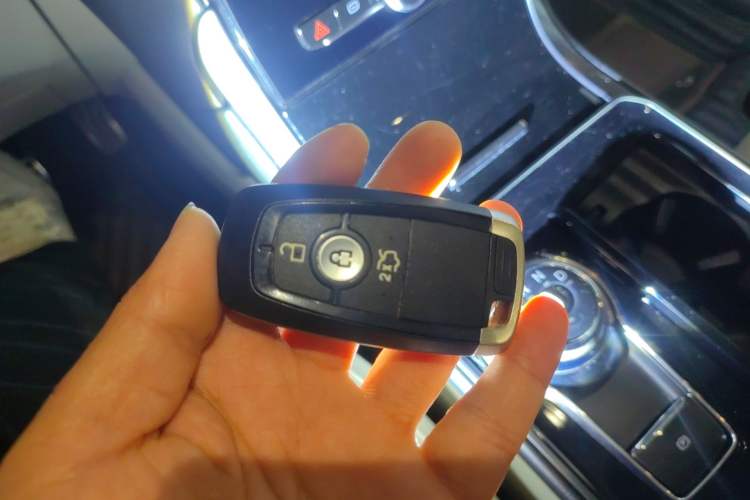 Used Ford Edge 2020 EcoBoost 245 Two-Wheel Drive Titanium 7-Seater
