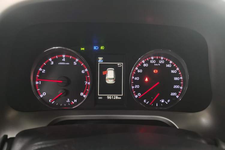 Used Toyota RAV4 2019 2.0L CVT Two-Wheel Drive Fashion X Limited Edition China V Standard
