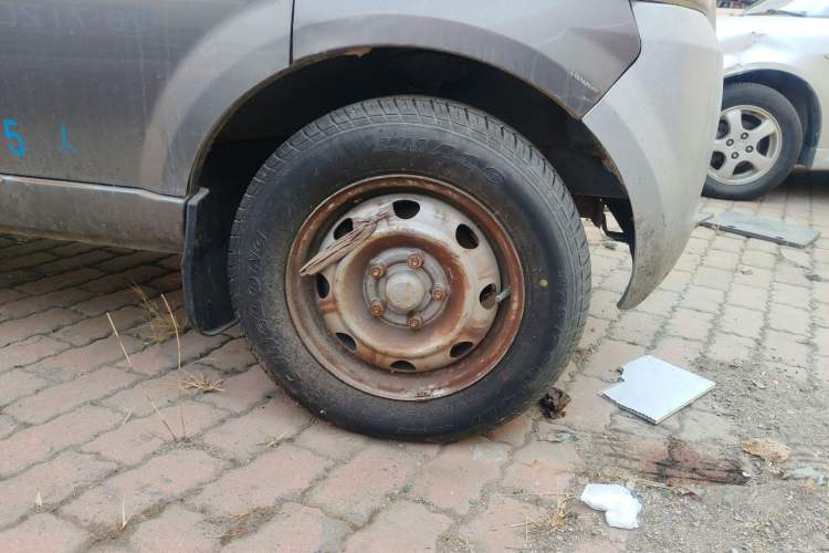 Used BAIC Weiwang 307 2014 1.2L Standard A12 Right Front Wheel Hub