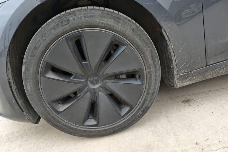 Used Tesla Model 3 2023 Rear-Wheel-Drive Version
