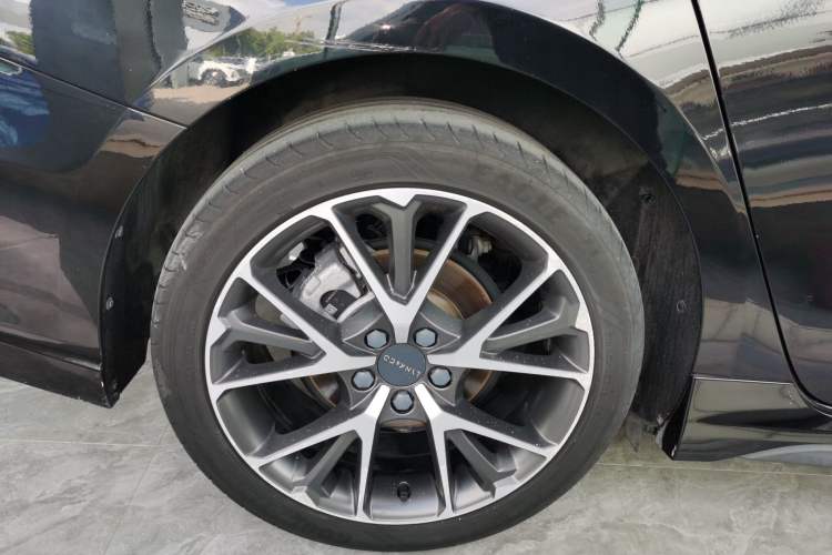 Used Lynk & Co 03 2019 1.5TD DCT JingPro Edition China VI Standard Right Rear Wheel Hub