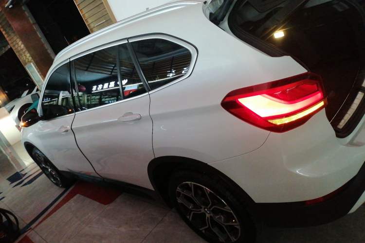 Used BMW X1 2021 Restyled sDrive25Li Leading Edition
