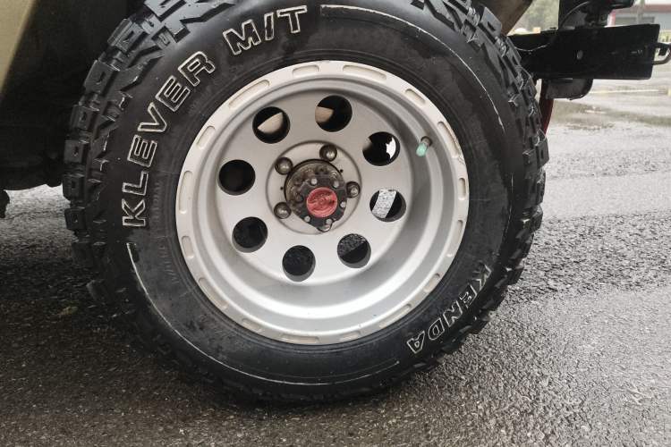 Used BAW 212 Classic 2016 2.0L Square Door Four-Wheel Drive Luxury Version China V
