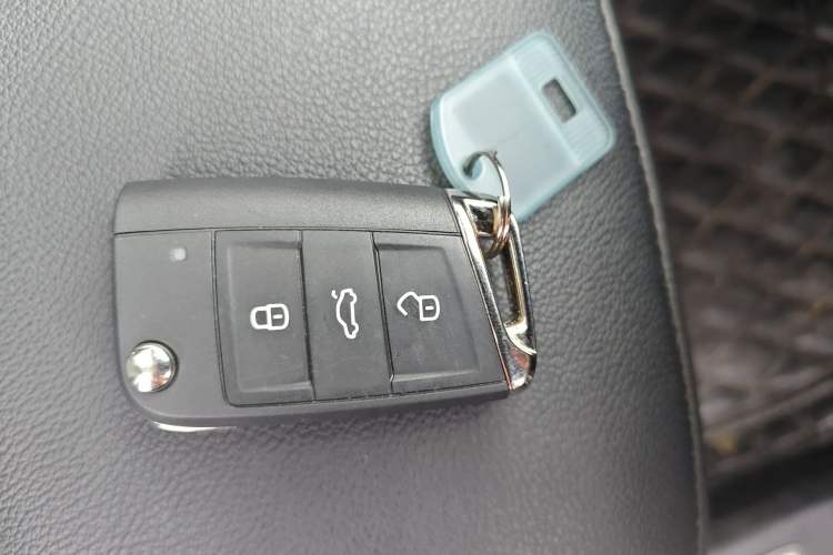 Used Volkswagen Tayron 2019 330TSI Two-Wheel Drive Luxury Model China VI Standard Vehicle Key