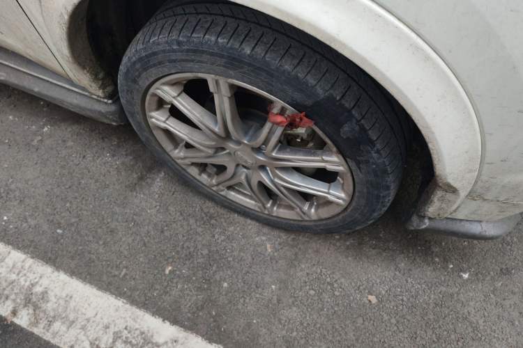 Used Infiniti ESQ 2014 1.6L Spontaneous Edition