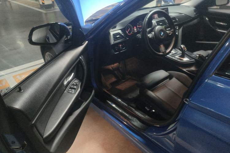 Used BMW 3 Series 2018 320Li Leading Model M Sport Package
