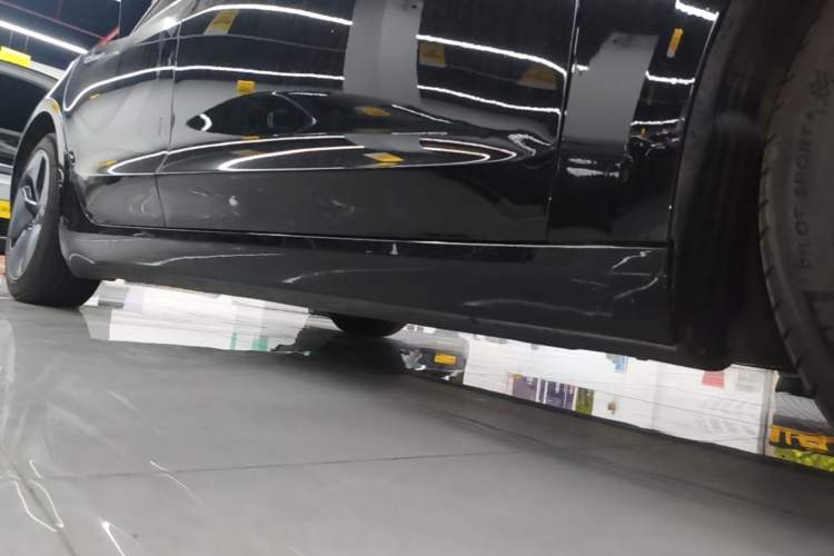 Used Tesla Model 3 2019 Long-Range Rear-Wheel-Drive Version
