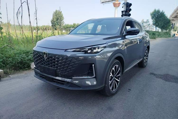 Used CHANGAN CS55PLUS PHEV 2025 Smart New Blue Whale 125km Battleship Edition Guazi used car, China used car export, Used car for sale, Used  cars, Cheapest cars for sale