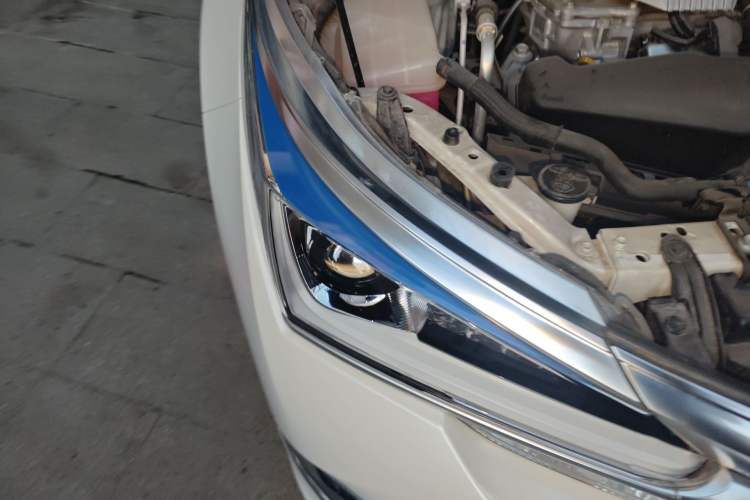 Used Toyota Corolla 2018 Dual-Engine 1.8L E-CVT Smart Edition Right Front Headlight