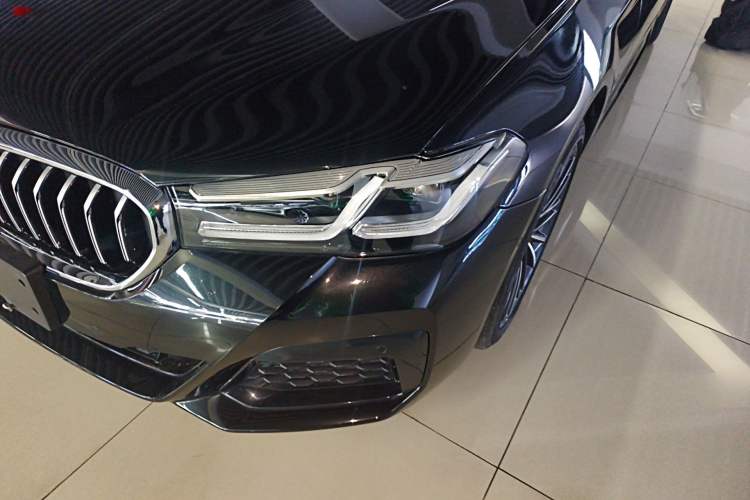 Used BMW 5 Series 2022 Second Facelift 530Li Leading Edition M Sport Package
