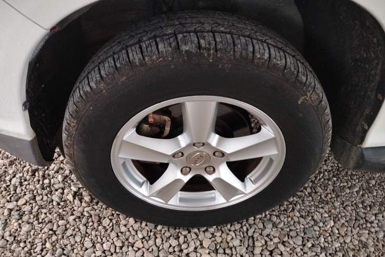 Used BYD S6 2013 Platinum Edition 2.4L Automatic Luxury Model