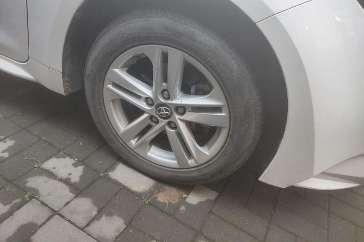 Used Toyota Levin 2022 185T CVT Luxury Edition Right Front Wheel Hub