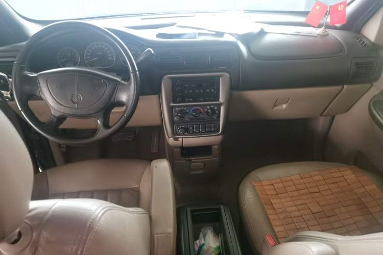 Used Buick GL8 2007 2.5L GT Elite Edition Center Console