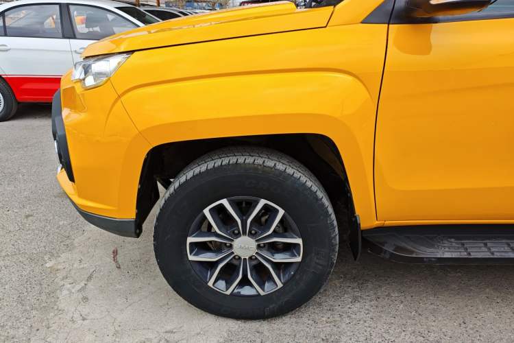 Used JMC Yuhu EV 2022 4x2 LX JX1032PSEF5BEV Left Front Wheel Hub