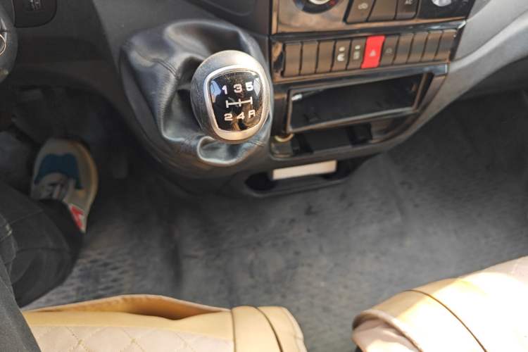 Used Iveco Eurocargo 2018 2.3T Short-Wheelbase Low-Roof Van F1A