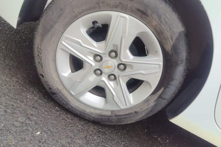 Used Chevrolet Cavalier 2019 320 Automatic Enjoyment with Sunroof
