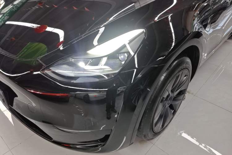 Used Tesla Model Y 2023 Rear-Wheel-Drive Version
