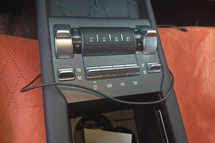 Used Tank 300 2025 2.0T Conqueror