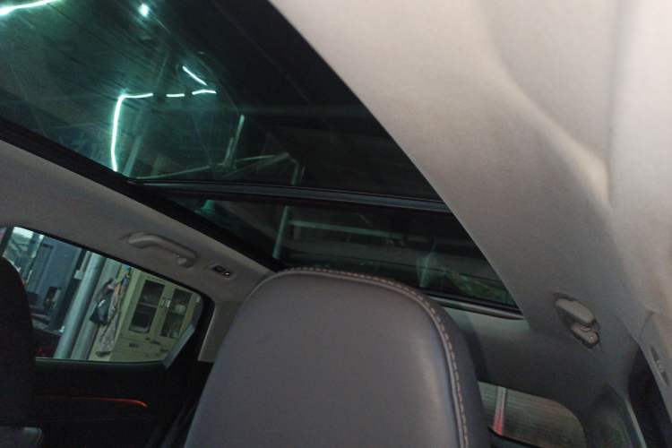 Used Wey VV6 2018 2.0T Four-Wheel Drive Flagship Version China V Standard
