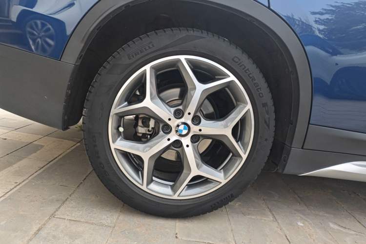 Used BMW X1 2018 sDrive18Li Luxury Model
