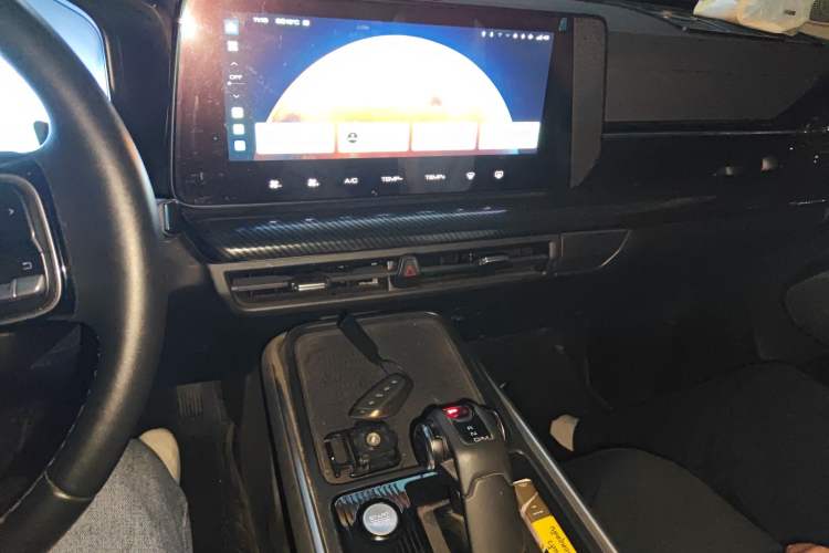 Used Haval X DOG 2022 1.5T DCT Two-Wheel Drive Trendy Edition Audio And AC Panel