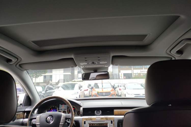 Used Volkswagen Phaeton 2012 3.6L Deluxe Custom Edition
