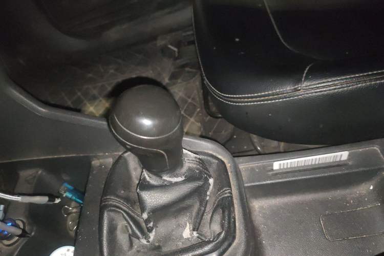 Used Volkswagen Santana 2016 1.6L Manual Fashion Edition Gear Lever