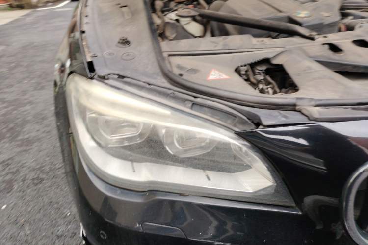 Used BMW 7 Series 2013 740Li Luxury Model Right Front Headlight