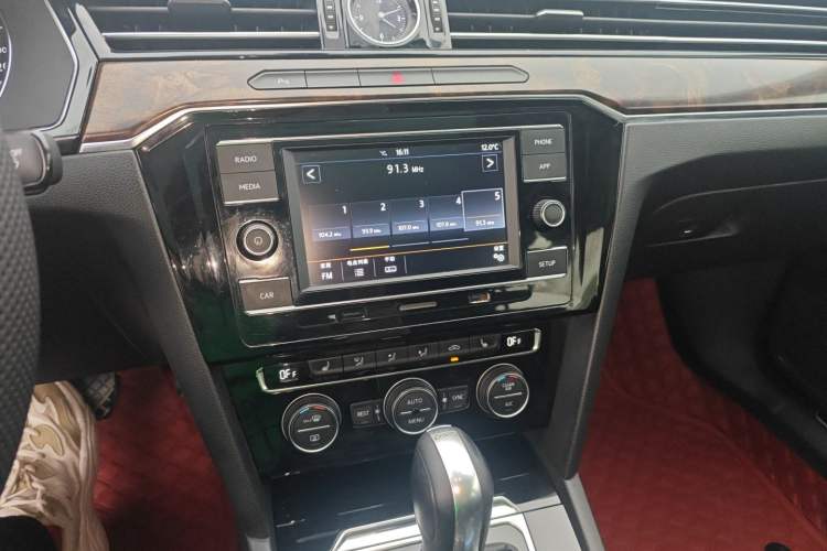 Used Volkswagen Magotan 2018 330TSI DSG Luxury Model