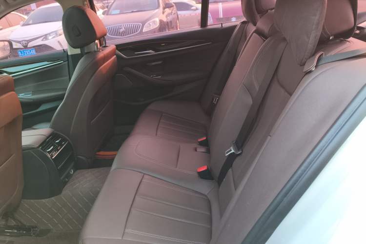 Used BMW 5 Series 2018 525Li Luxury Package