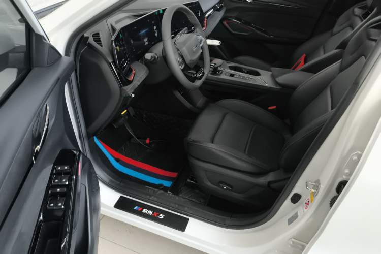 Used Oshan X5 PLUS 2023 1.5T DCT Navigation Edition