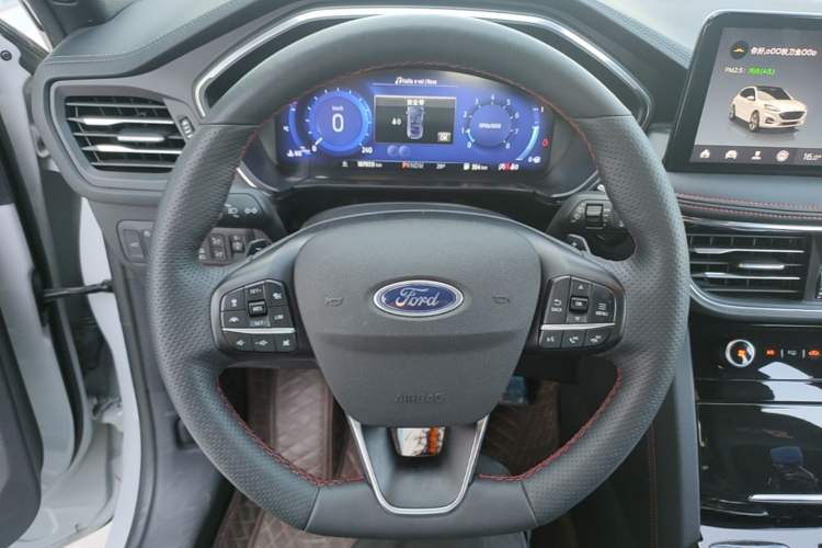 Used Ford Escape 2024 EcoBoost 245 Four-Wheel Drive ST-Line Pro Trim
