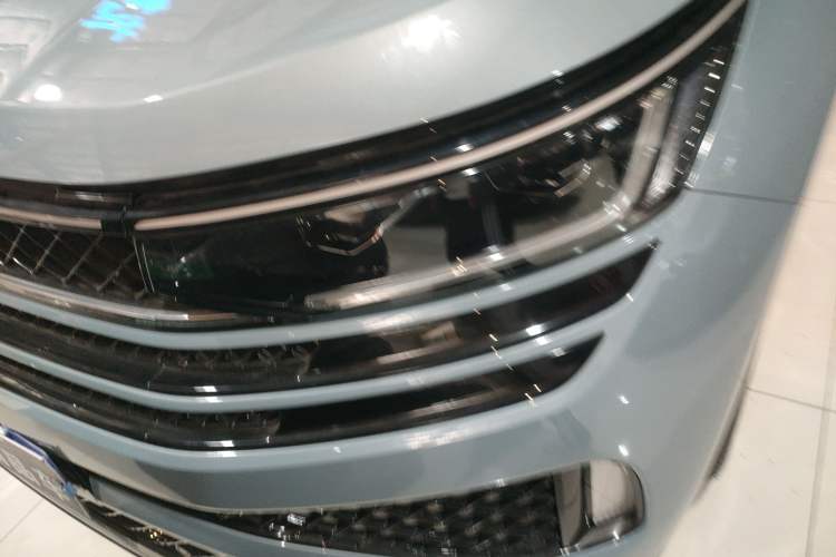 Used Volkswagen Tavendor 2023 380TSI Four-Wheel Drive R-Line Cruise Edition