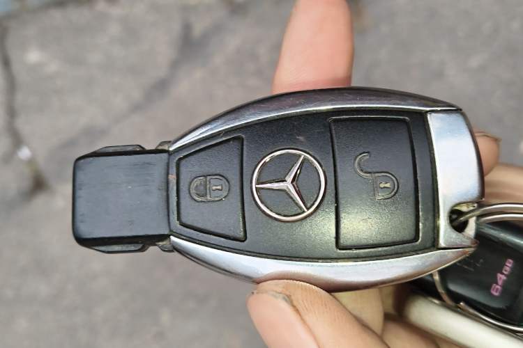 Used Mercedes-Benz R-Class 2014 R 320 4MATIC Business Model