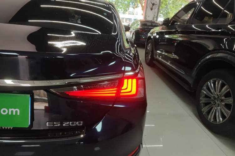 Used Lexus ES 2020 200 Luxury Edition