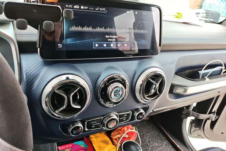 Used BAIC Off-Road BJ40 2018 PLUS 2.3T Automatic Four-Wheel Drive Flagship Version China V Emission Standard
