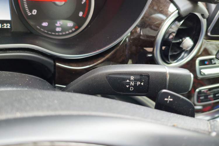 Used Mercedes-Benz V-Class 2018 V 260 L Prestige Extended Version China V Gear Lever