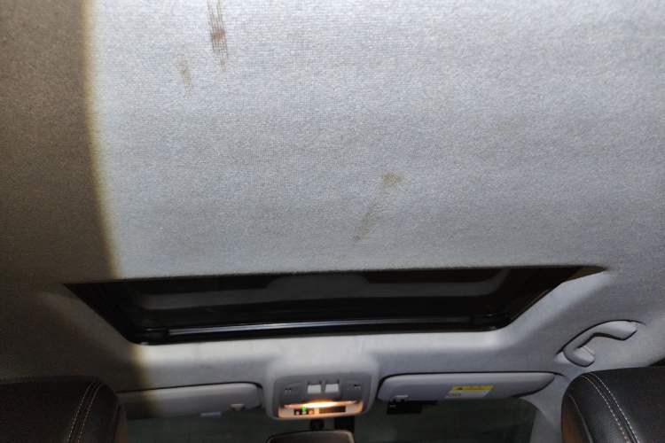 Used Chevrolet Cruze 2017 1.4T Hatchback Dual-Clutch Lingfeng Edition Headliner