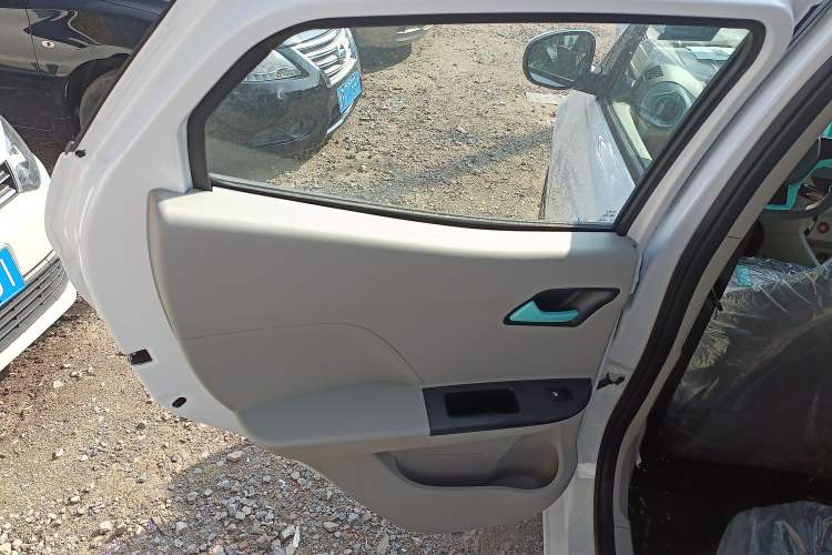 Used JMEV Xiao Qilin 2024 201 km Luxury Version