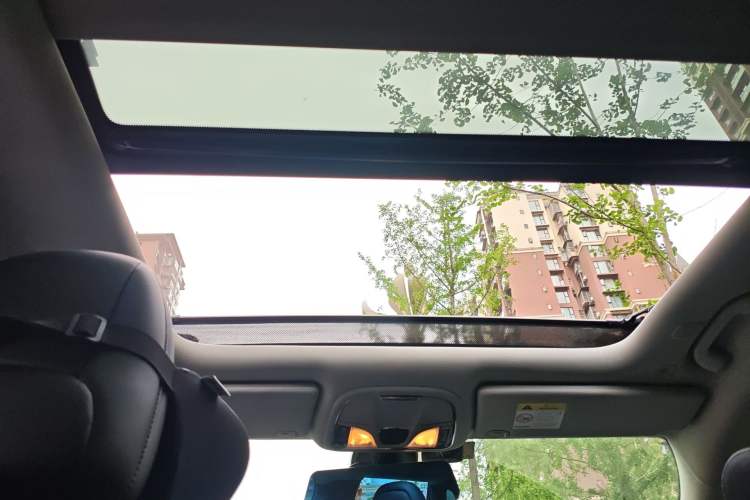 Used Jeep Cherokee 2019 2.0T Two-Wheel Drive Smart Enjoyment Version China VI