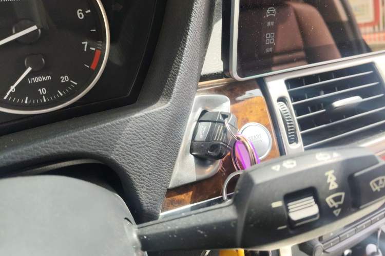 Used BMW X5 2011 xDrive35i Leading Model
