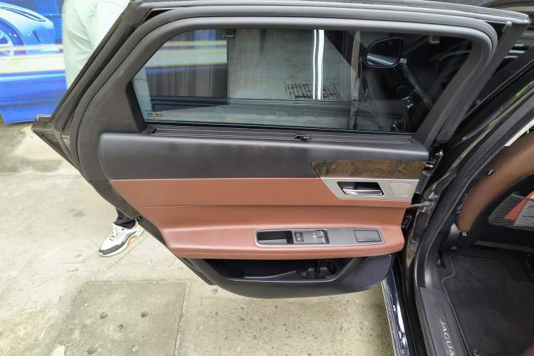 Used Jaguar XFL 2018 XFL 2.0T 250 PS Luxury Edition