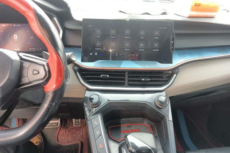 Used Lynk & Co 06 2021 1.5T Shero Pink Special Edition