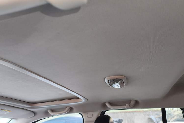 Used Jeep Compass 2011 2.0L two-wheel drive sport version