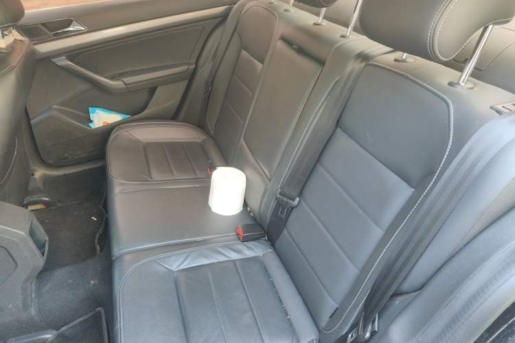 Used Volkswagen Lavida 2015 1.6L Manual Comfort Edition Left Rear Seat