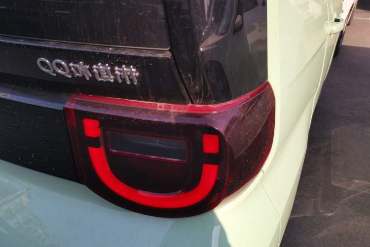 Used Chery QQ Ice Cream 2024 Edition Youth Version 205km Sundae Right Rear Taillight