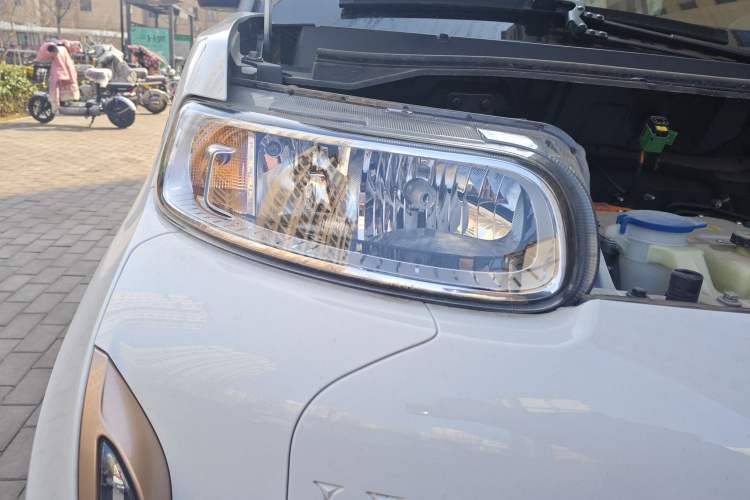 Used ORA White Cat 2022 Xiaoyue Mao Edition 401 km Flagship Model Lithium Ternary