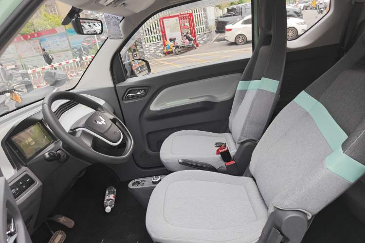 Used Wuling Hongguang MINIEV 2021 Macaron Premium Model – Lithium Iron Phosphate Left Front Seat