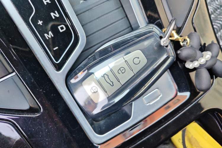 Used Geely Auto Emgrand GS 2020 1.4T CVT Ya Vehicle Key